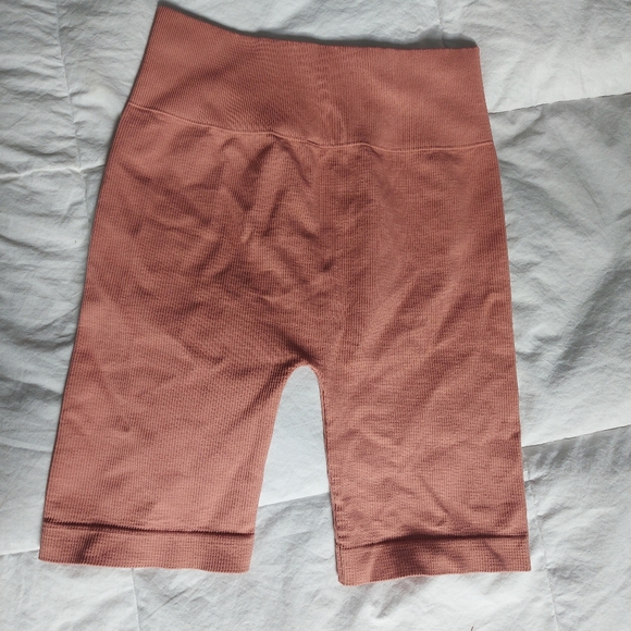 by Avocado Ribbed Seamless Legging SHORTS biker shorts - Picture 3 of 7